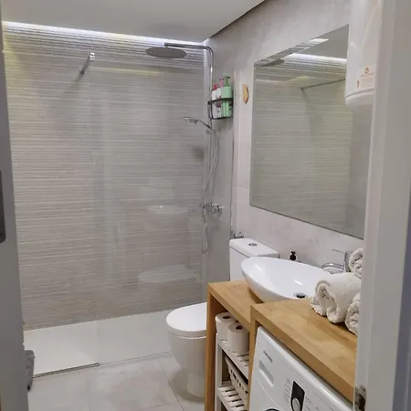 M1 403 Frontal Al Mar Vistas Terraza Y Wifi Appartement *